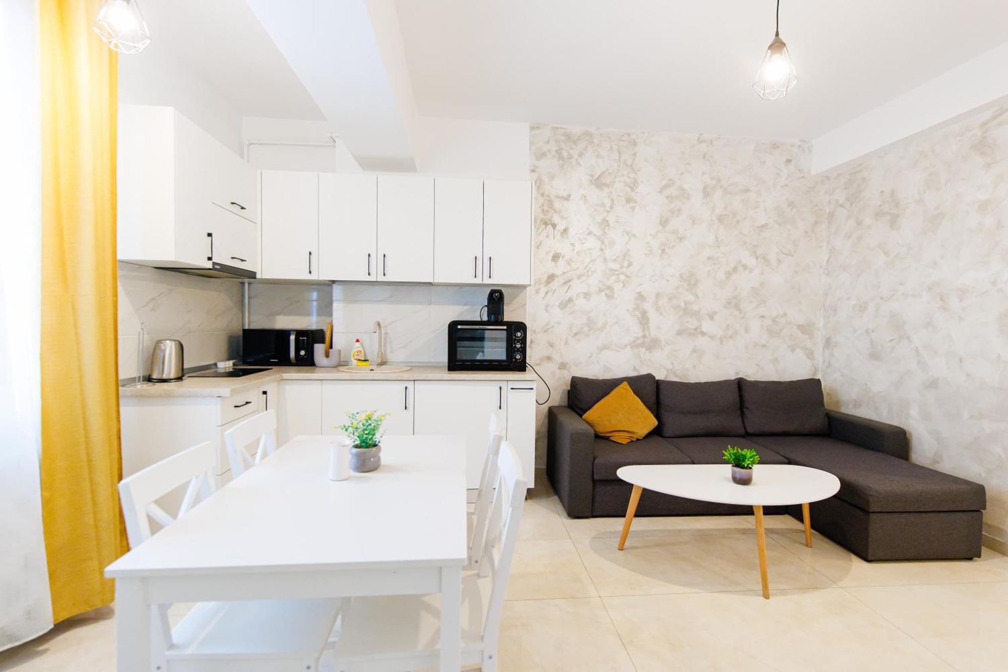Luxury Glam Apartments Iasi At Lazar Palas Exterior foto