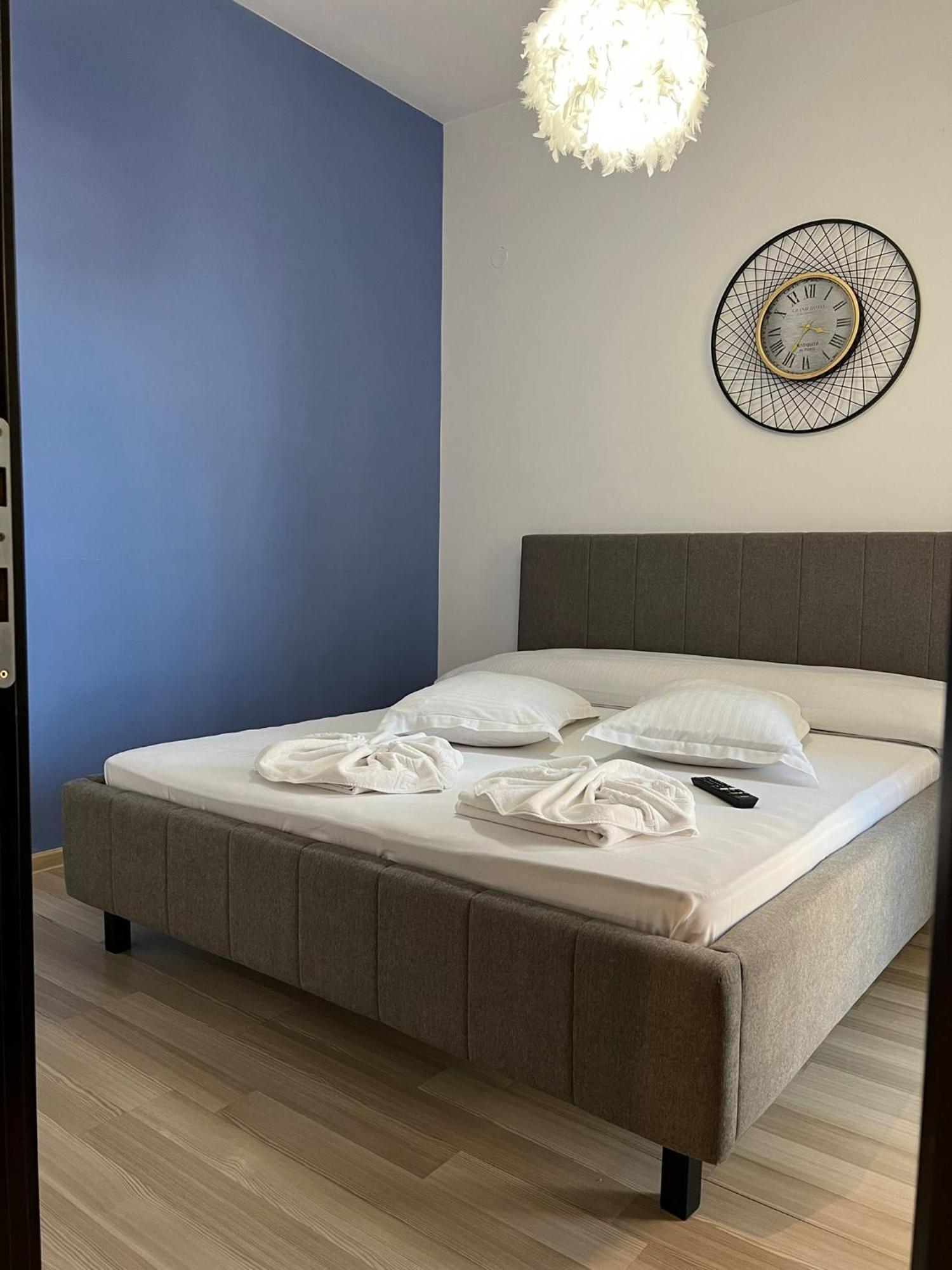 Luxury Glam Apartments Iasi At Lazar Palas Exterior foto