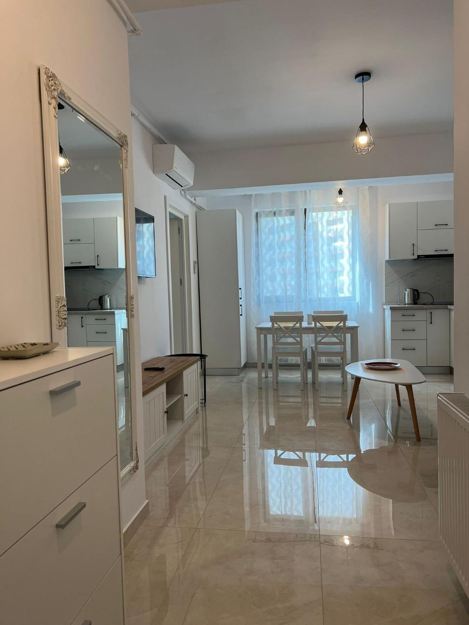 Luxury Glam Apartments Iasi At Lazar Palas Exterior foto